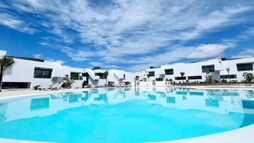 Apartament | Piscina | Piscina a l'aire lliure