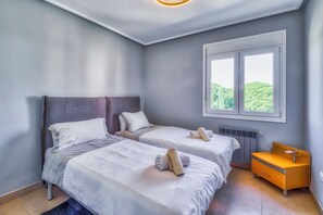 Villa | 3 dormitorios, tabla de planchar con plancha, wifi gratis y ropa de cama