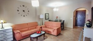 公寓 | 客廳 | 電視