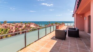 Unclassified image, 3 of 33, button - Luxury Penthouse in Estepona With 3 Bedrooms (Estepona)