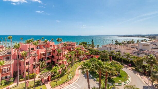 Unclassified image, 1 of 33, button - Luxury Penthouse in Estepona With 3 Bedrooms (Estepona)