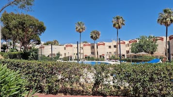 Apartamento | Piscina | Una piscina al aire libre