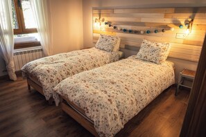 Villa | 8 bedrooms, iron/ironing board, free WiFi, bed sheets - Finca La Naguada Gran Casa Rural en Infiesto (Pilona)