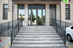 Fachada de la propiedad