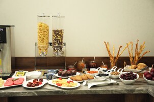 Δωρεάν πρωινό σε μπουφέ καθημερινά 