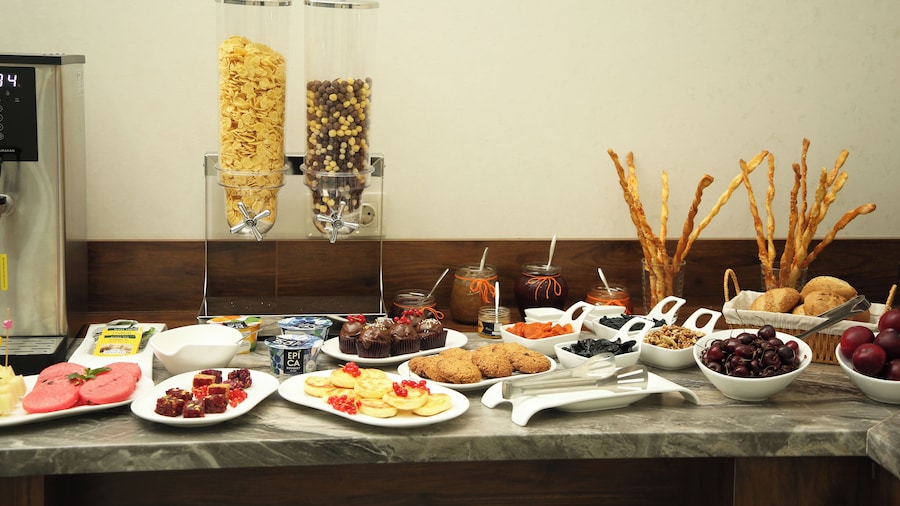 Parklane Hotel
