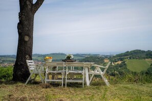 Outdoor dining - VILLA ADELE (Fano)