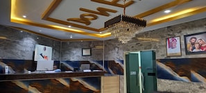 Reception - Pecos Place Hotel & Suite (Sapele)