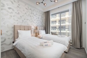 Departamento Elite, balcón, vista al océano | 2 habitaciones, muebles diferentes y tabla de planchar con plancha 