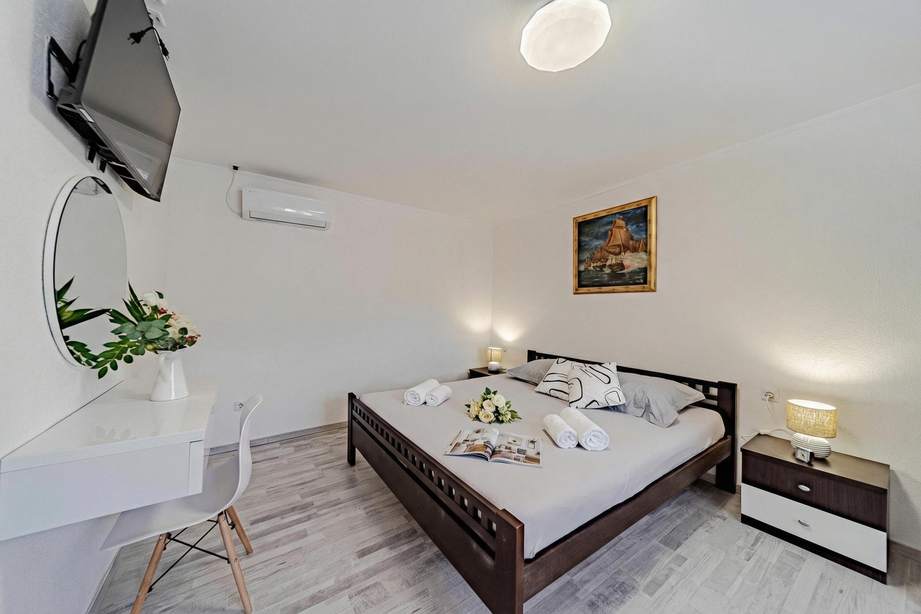 Family House, Multiple Bedrooms, 2 Bathrooms (Holiday Home Luce with Pool) | 2 bedrooms, iron/ironing board, free WiFi, bed sheets