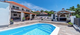 Holiday Home Luce with Pool