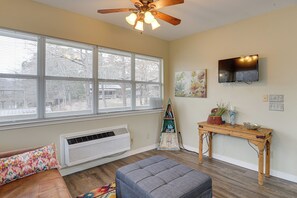 Interior - Riverfront Home w/ Boat Launch in Jefferson (Jefferson)