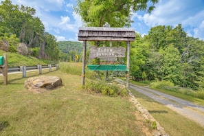 Apartment (0 Bedroom) | Interior - Cozy Luray Cabin w/ Views: Near Hiking Trails! (Luray)
