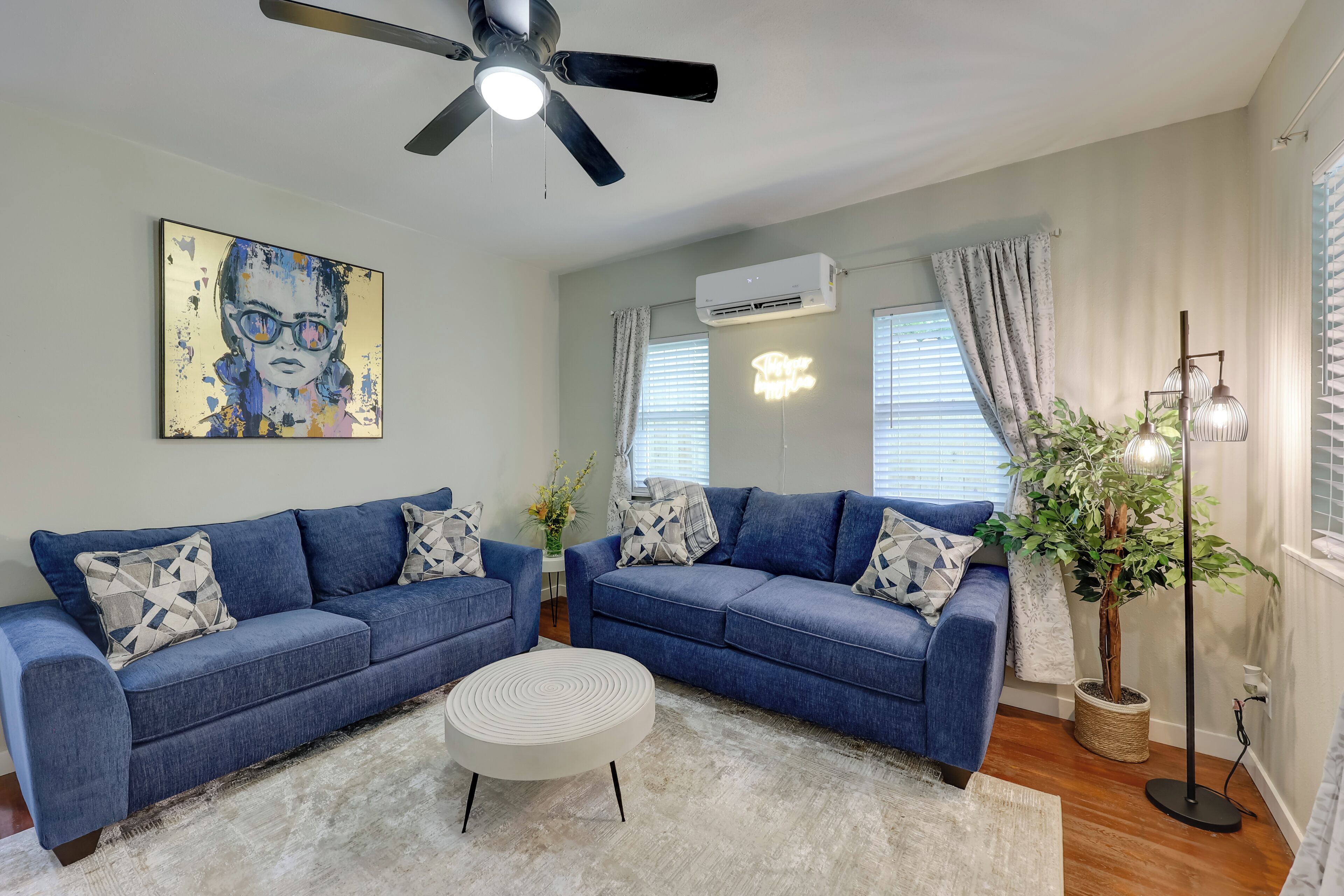 House (1 Bedroom) | Interior