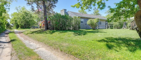 Cottage (2 Bedrooms) | Front of property