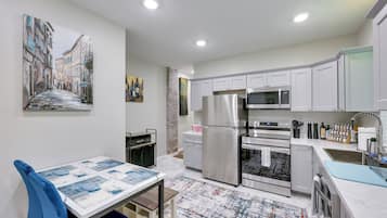 House (1 Bedroom) | Interior