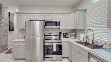 House (1 Bedroom) | Interior