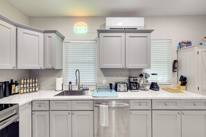 House (1 Bedroom) | Interior - Pet-friendly Home, Near Hot Springs National Park! (Hot Springs)