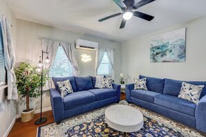 House (1 Bedroom) | Interior