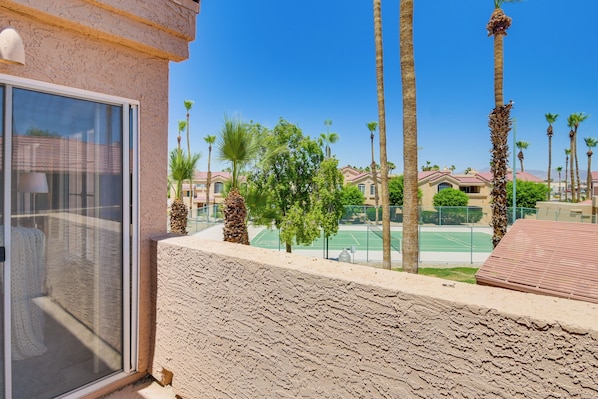 Apartment (2 Bedrooms) | Interior - Patio & Pool Access: Lake Havasu City Gem (Lake Havasu City)