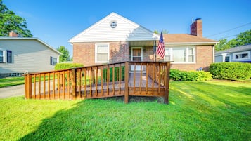 House (2 Bedrooms) | Front of property