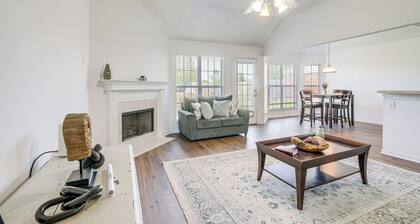 Large Backyard: Peaceful Home in Southaven!