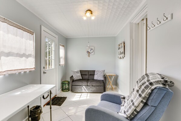 Interior - Lanark Village Vacation Rental w/ Outdoor Oasis! (Lanark Village)