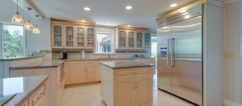 Water-view Beach House in Truro, Great for Groups!