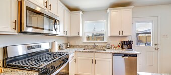 Lovely San Antonio Vacation Rental w/ Private Yard