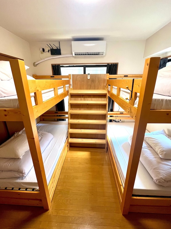 Basic-Apartment | 1 Schlafzimmer, Schreibtisch, Verdunkelungsvorhänge, kostenloses WLAN