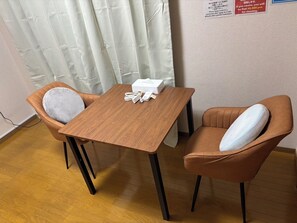 Basic Apartment, 1 Bedroom, Non Smoking, Kitchen | Individually decorated, individually furnished, blackout drapes