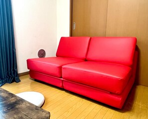 Basic-lejlighed | Skrivebord, mørklægningsgardiner, gratis Wi-Fi, sengetøj