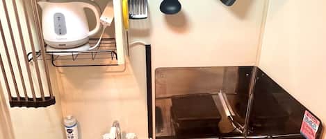 Basic Apartment | Private kitchen