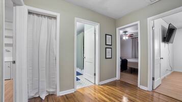 3 bedrooms, desk, iron/ironing board, travel cot