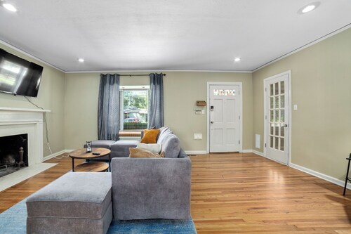 Moody Three Bedroom Near Downtown Tulsa