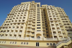 Front of property - Czechin - Royal Breeze 2  (Ras Al Khaimah)
