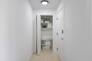 Signature Condo, 3 Bedrooms | Wardrobe - 4206 Washington Blvd Condos (Arlington)