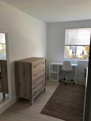 Exclusive Condo, 3 Bedrooms | 3 bilik tidur, dihias secara berasingan 