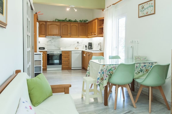 Apartment | Private kitchen | Full-sized fridge, oven, stovetop, dishwasher