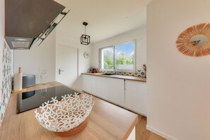 Køleskab, mikrobølgeovn, ovn, opvaskemaskine