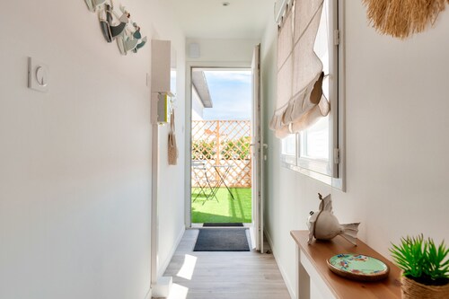 180m beach, lively area, studio for 2 people