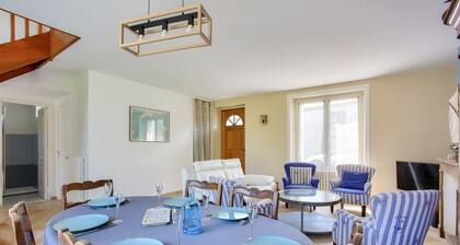 Quiet house for 6 - Less than 2km from the beach
