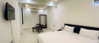 Hotel Giriraj Palace