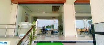 Hotel Giriraj Palace