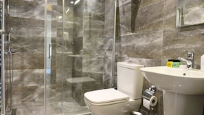Comfort Apartment | Bathroom | Shower, hair dryer, slippers, towels - Taksim Stella Suites (Istanbul)
