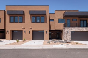 Exterior - Hillcrest Poolside Retreat at The Ledges Golf Club (St. George)