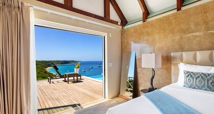 6 BR Villa With Concierge Amenities Pool