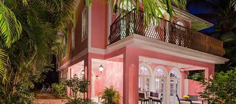 Waterfront Pink House With Private Dock Pool