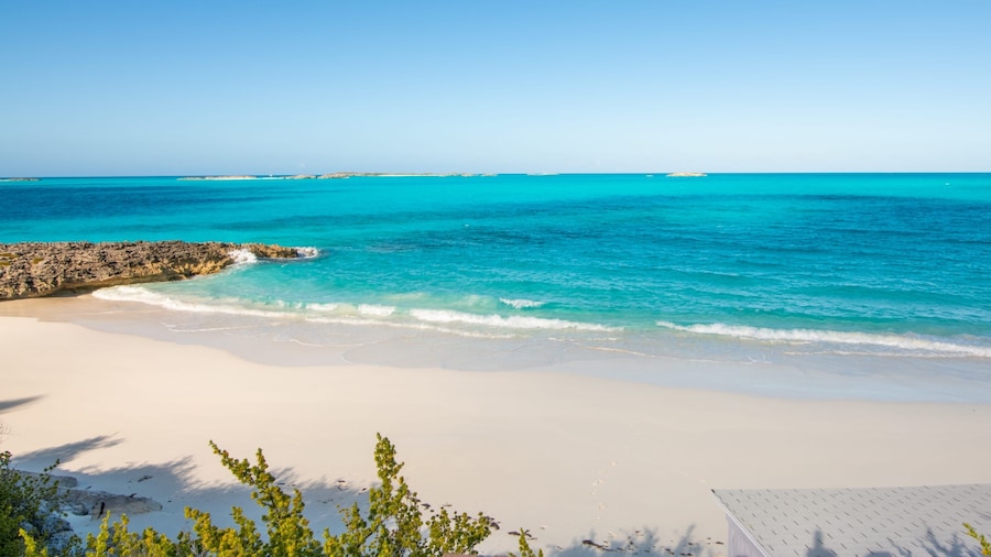 5 BR Luxury Villa On The Sand W Pool
