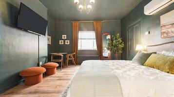 2 slaapkamers, een strijkplank/strijkijzer, gratis wifi, beddengoed